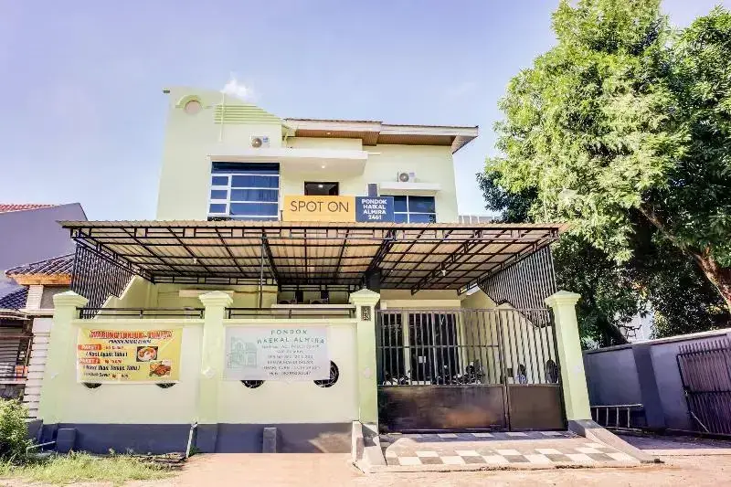 Pondok Haikal Almira by OYO Rooms — фото 1