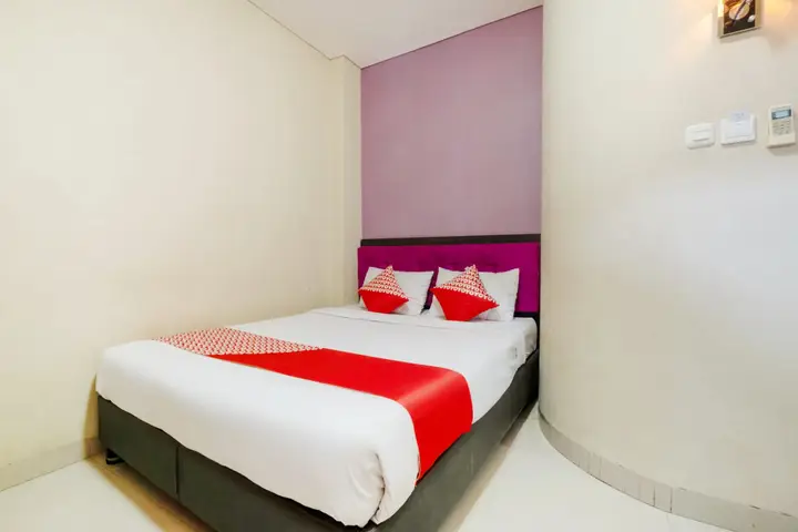 Макассар: Vaccinated Staff - Capital O 3380 Erin Int Hotel