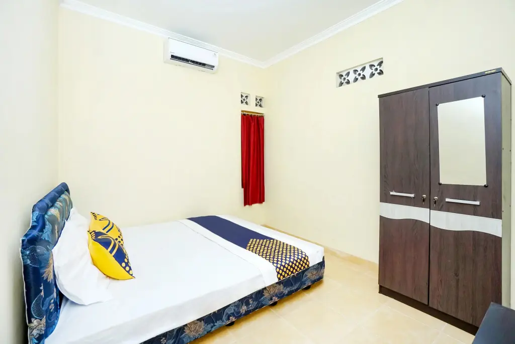 Ngaglik: Omah Mbah Lurah Syariah by OYO Rooms