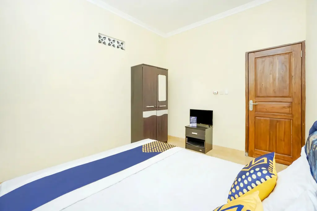 Ngaglik: Omah Mbah Lurah Syariah by OYO Rooms