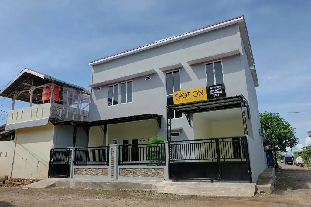 Макассар: Homestay Danesti Syariah Near Bandara Sultan Hasanuddin