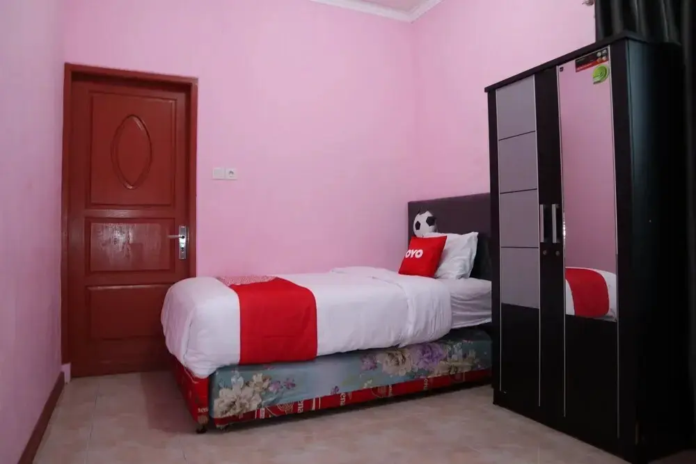 Букиттинги: D'rizd Homestay Syariah by OYO Rooms