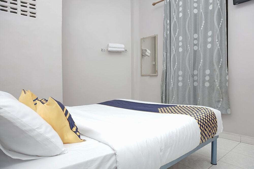 Рантау Прапат: Hotel Gunung Sar by OYO Rooms