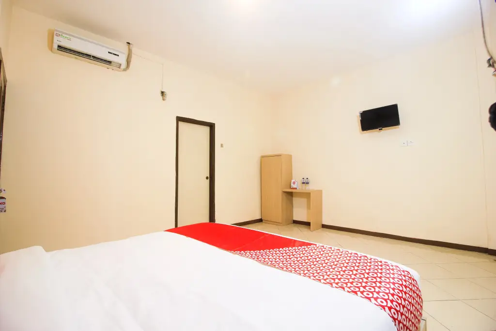 Пеканбару: Hotel Intan by OYO