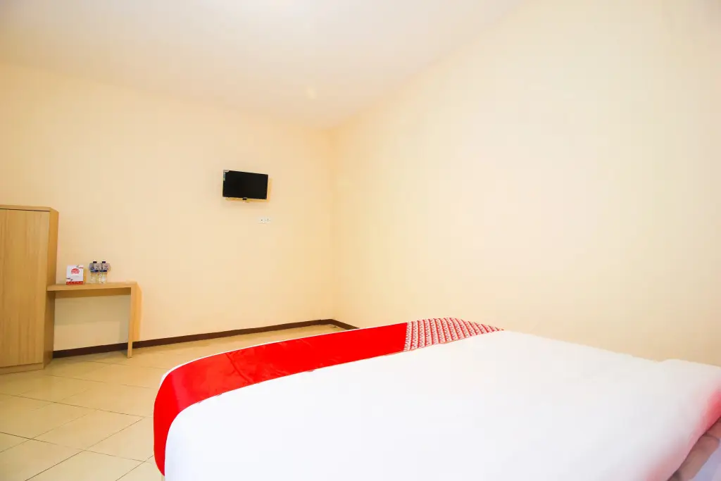 Пеканбару: Hotel Intan by OYO