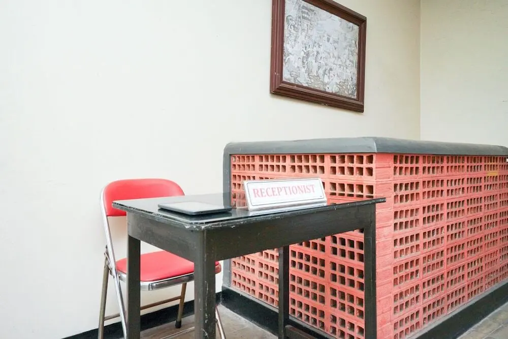 Проболинго: Ratna Backpacker Syariah by OYO Rooms