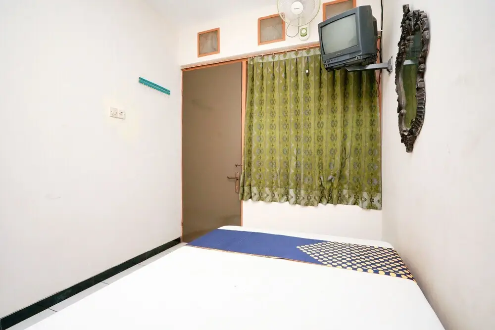 Проболинго: Ratna Backpacker Syariah by OYO Rooms