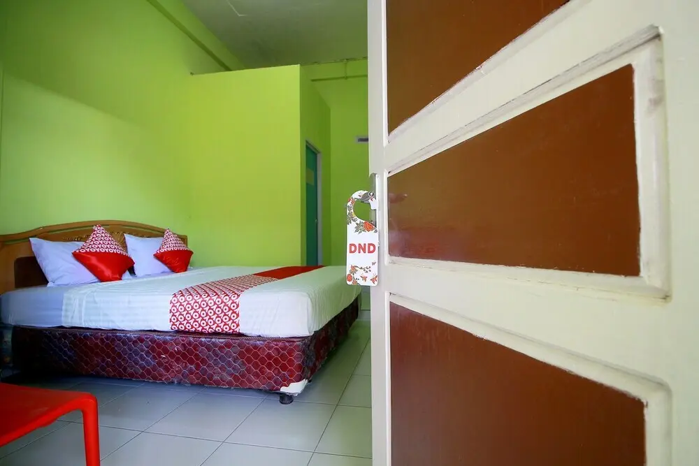 Лубуклингау: Sherren Guest House by OYO Rooms