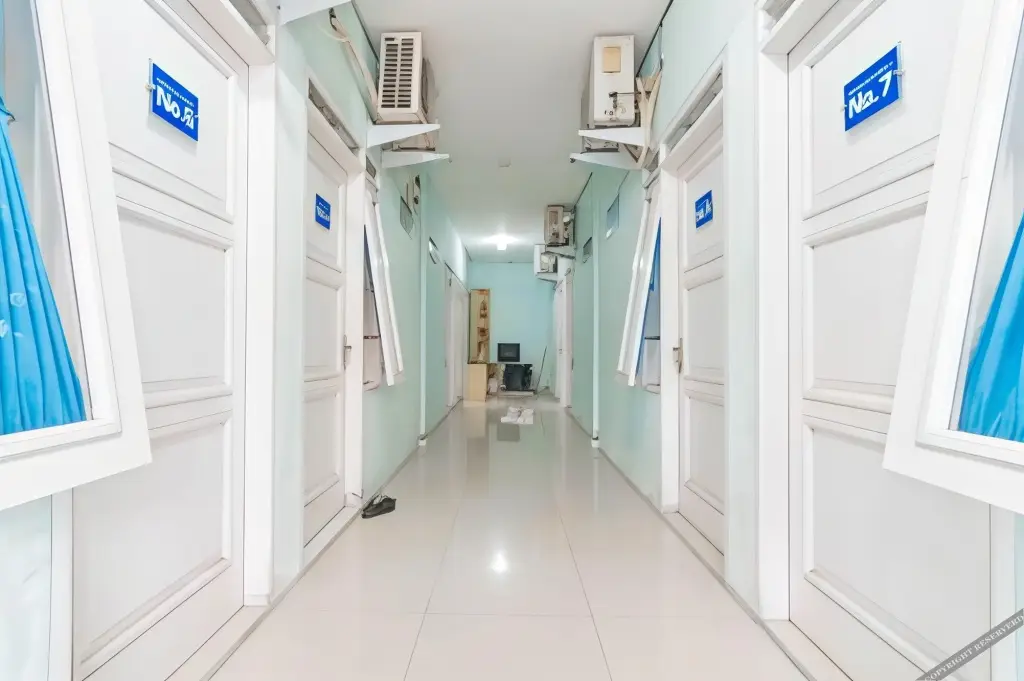 Чианджур: RedDoorz Syariah At Jl Pangeran Hidayatullah Cianjur