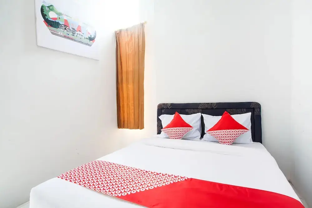 Петумбак: Hotel Anugerah by OYO Rooms