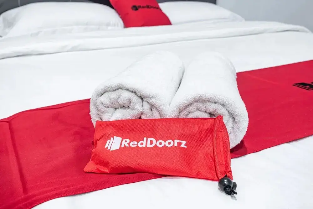 Медан: Jabutta Guest House by RedDoorz