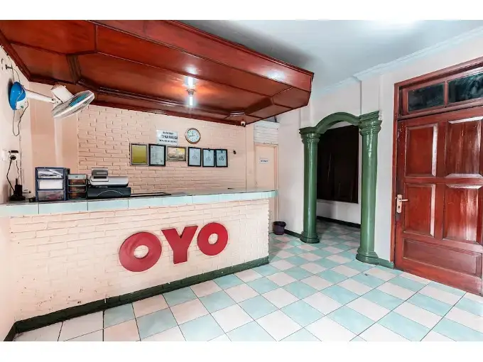 Караванг: Losmen Guntari by OYO Rooms