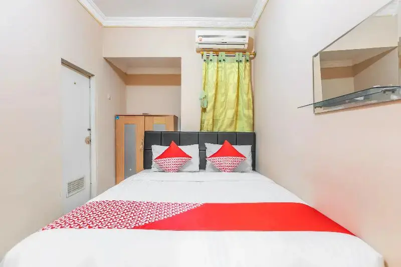 Южный Тангеранг: Mulia Raja Kost by OYO Rooms