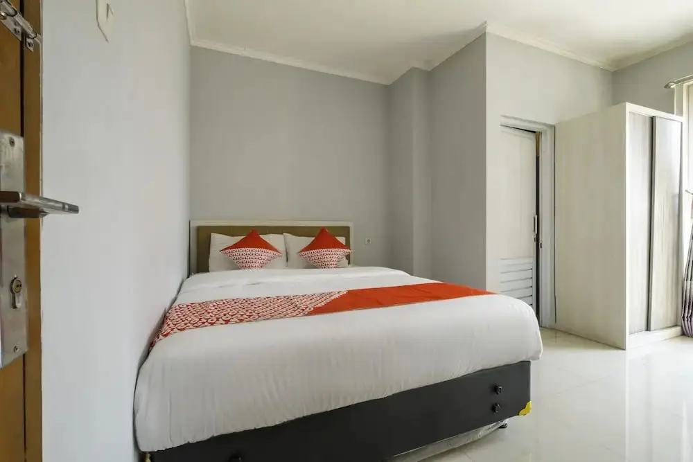 Бандунг: The Karins Guesthouse by OYO Rooms