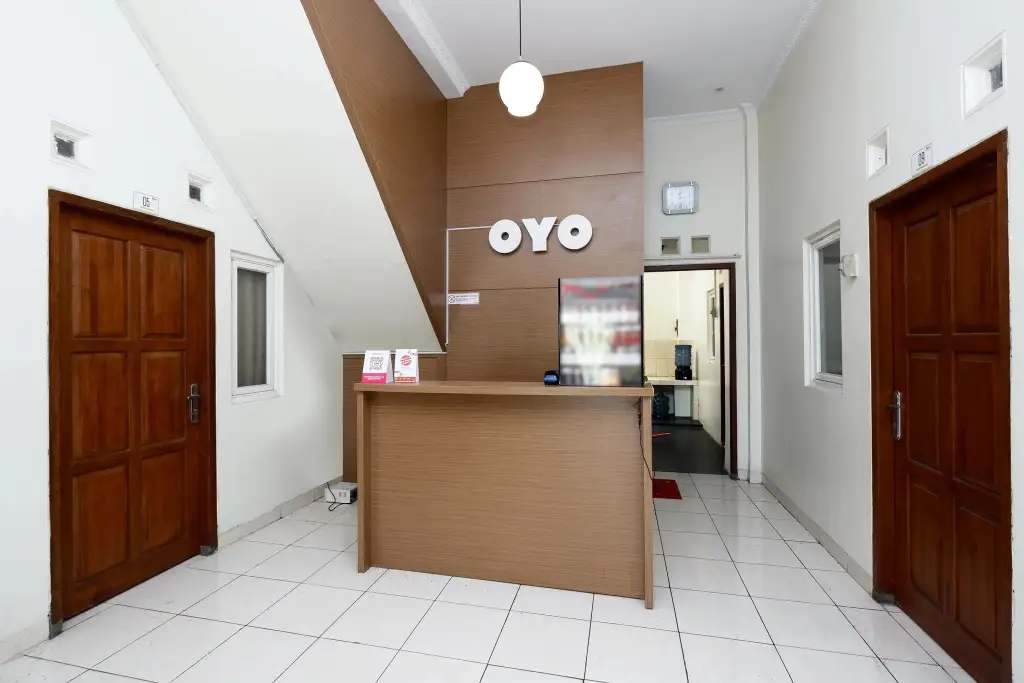 Семаранг: Trision Hostel by OYO Rooms