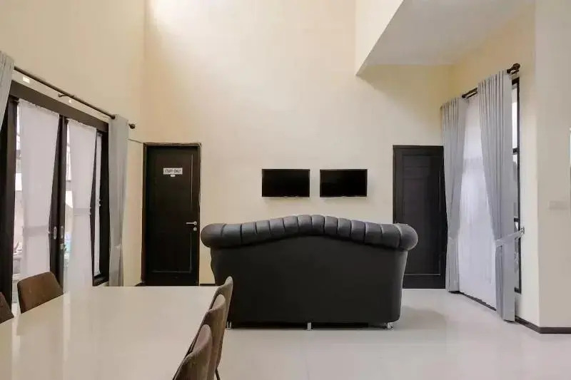 Маланг: Perdana Suites Residence Syariah by OYO Rooms