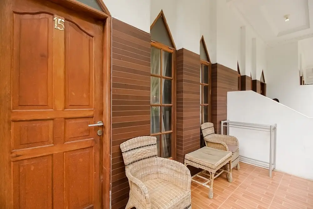 Озеро Тоба: Wisma Sibayak Guest House by RedDoorz