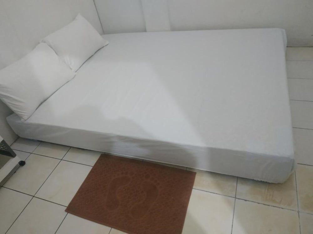 Макассар: TR Homestay
