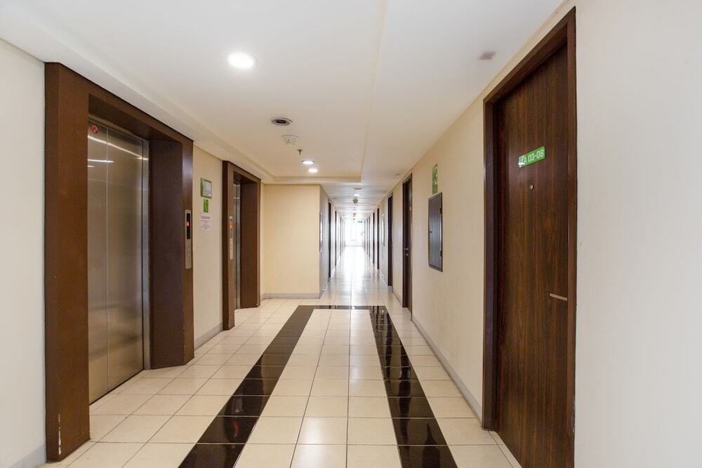 Южный Тангеранг: Apartement Serpong Green View by OYO Rooms
