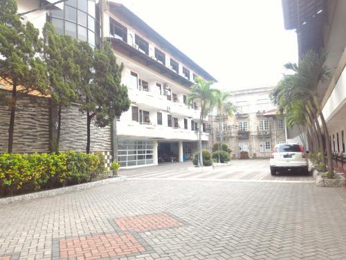 Hotel Sentral Jombang — фото 1