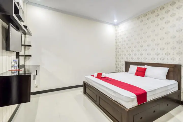Батуретно: Cozy Stay Hotel Syariah by RedDoorz