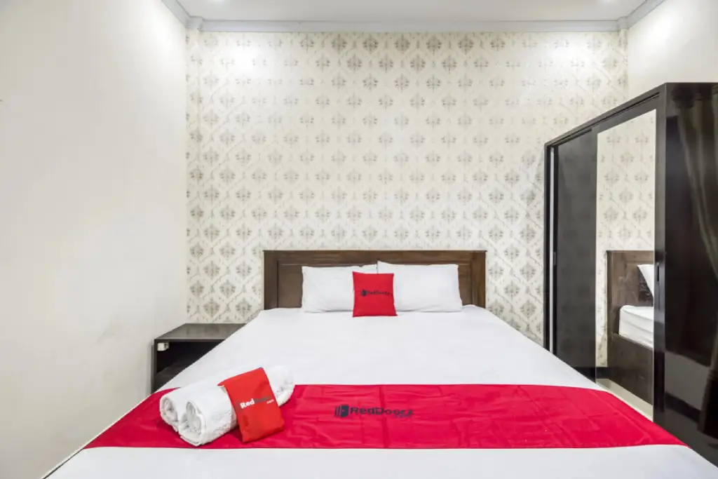 Батуретно: Cozy Stay Hotel Syariah by RedDoorz