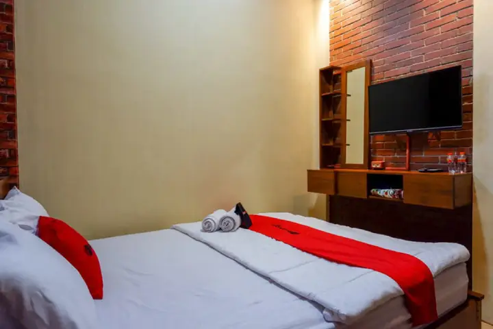 Батуретно: Cozy Stay Hotel Syariah by RedDoorz