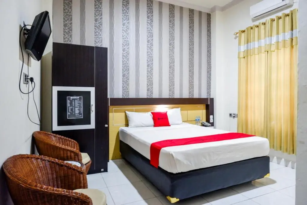 Палу: RedDoorz @ Hotel Bumi Palupy