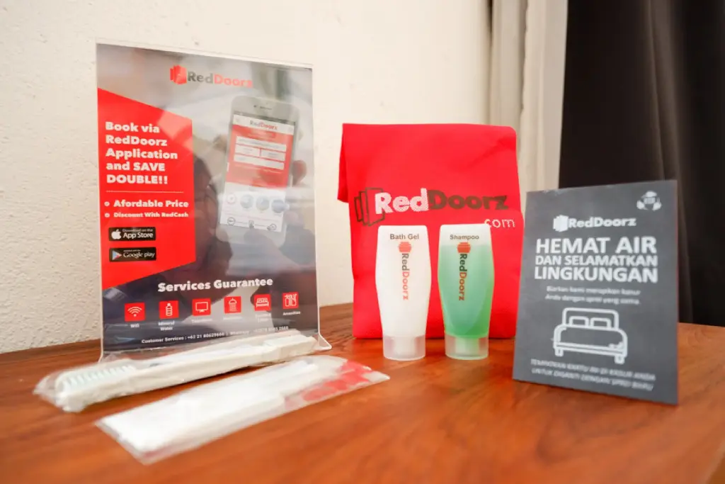 Тегал: RedDoorz Syariah near Stasiun Tegal