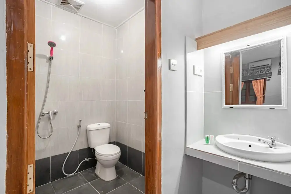 Денпасар: RedDoorz Syariah near Puri Agung Denpasar
