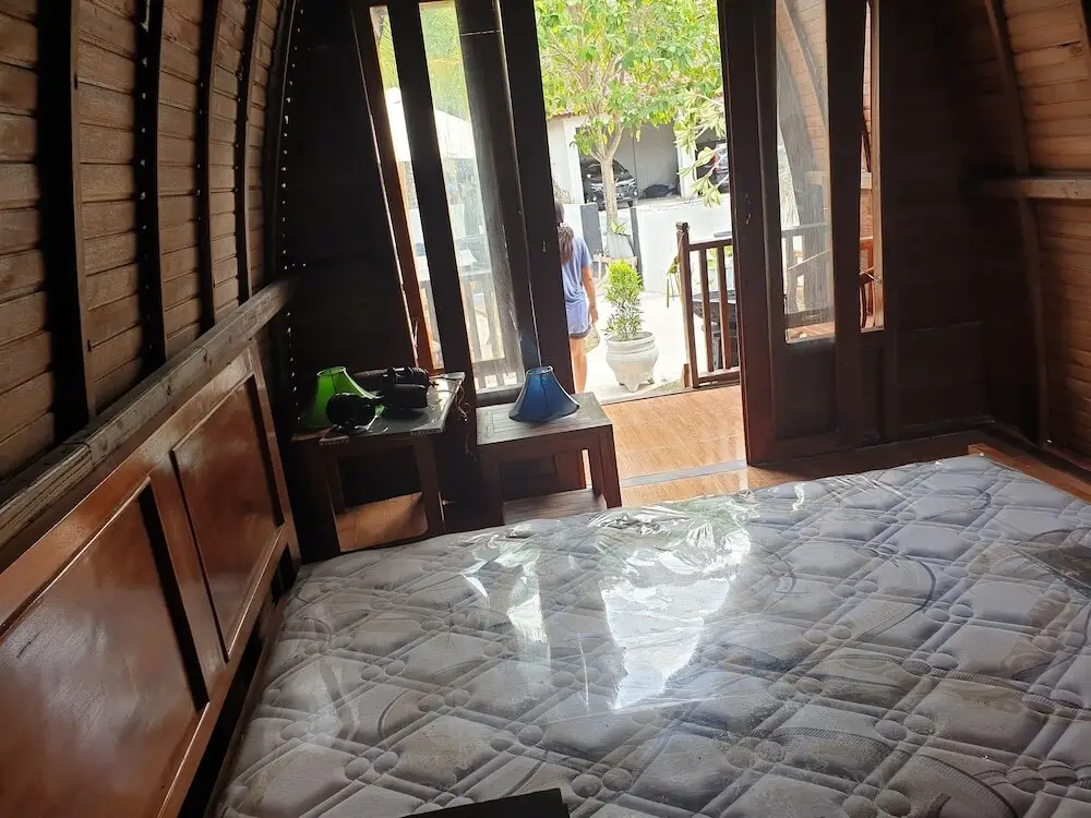 Пенида: Petinggian Hostel