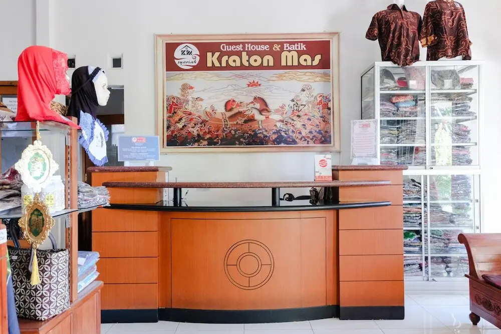 Пакитан: OYO 1306 Kraton Mas Family Residence