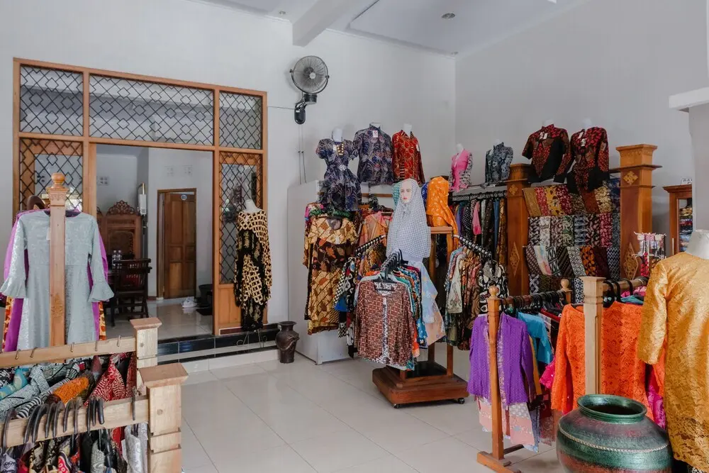Пакитан: OYO 1306 Kraton Mas Family Residence
