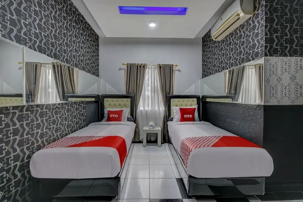 Паданг: Zaara Guest House Syariah by OYO Rooms
