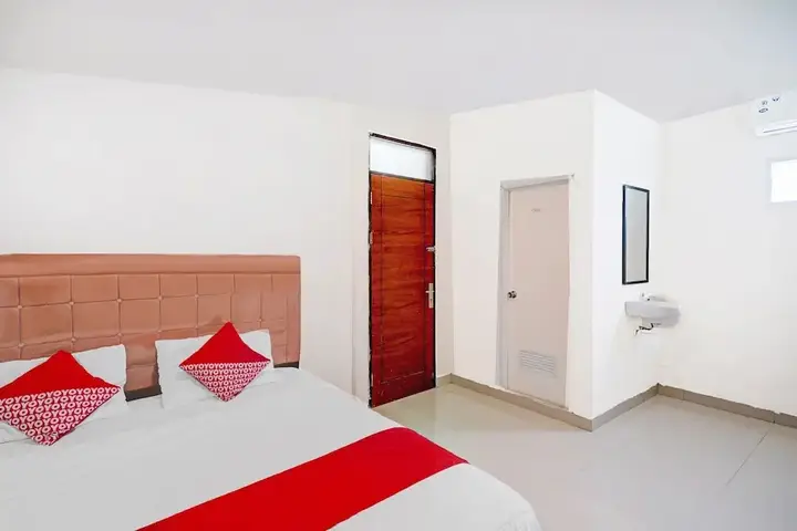 Медан: Stm Suite by OYO Rooms