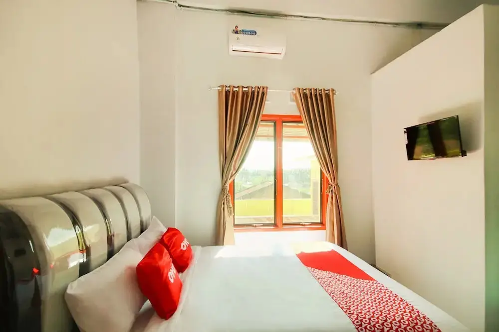 Медан: Shinta Guesthouse by OYO Rooms