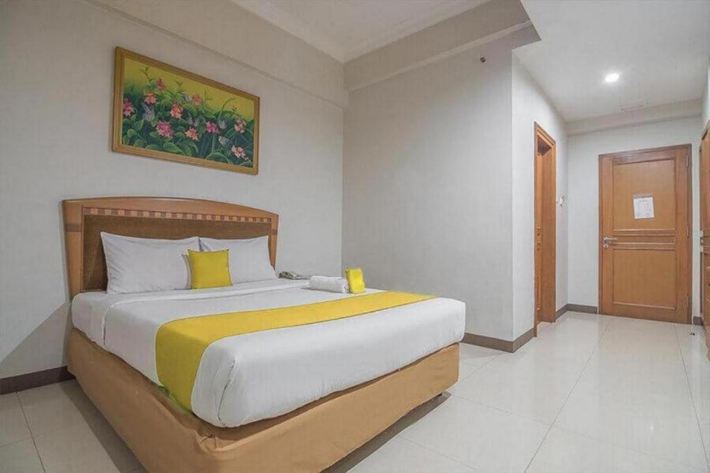 Бандунг: Hotel Yehezkiel Surapati