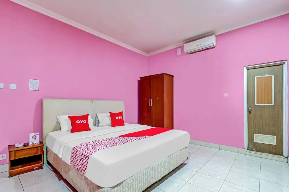 Бандунг: Ubaran Guest House by OYO Rooms