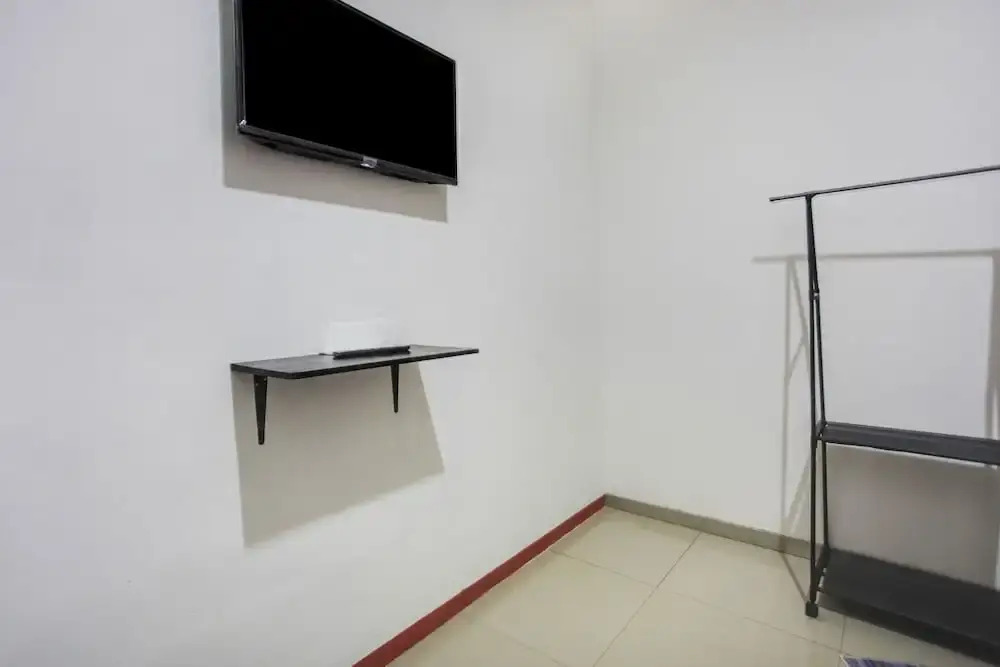 Бекаси: Citara Jaya Guesthouse by OYO Rooms