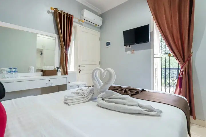 Богор: Fast Hous Syariah Bogor by Reddoors