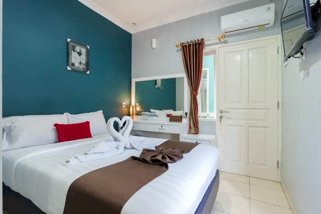 Богор: Fast Hous Syariah Bogor by Reddoors
