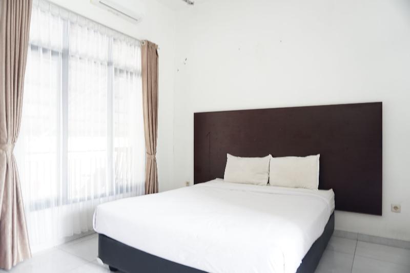 Батуретно: Medical Kost Syariah by OYO Rooms