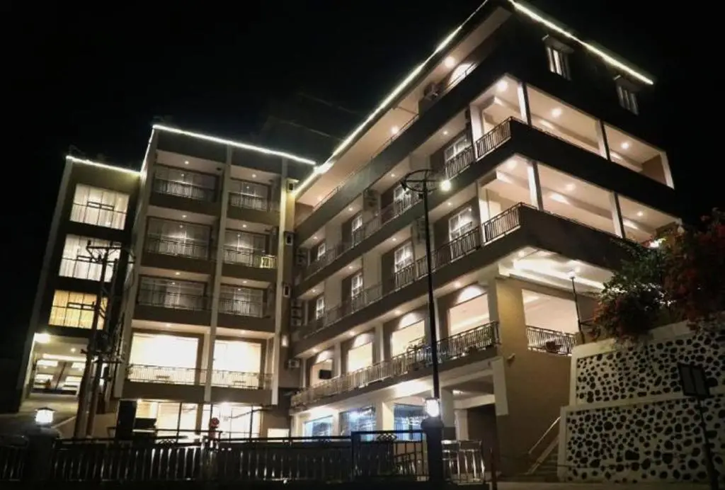 Amazing Riverside Hotel — фото 1