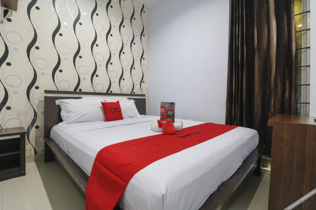 Макассар: RedDoorz near Mall Ratu Indah