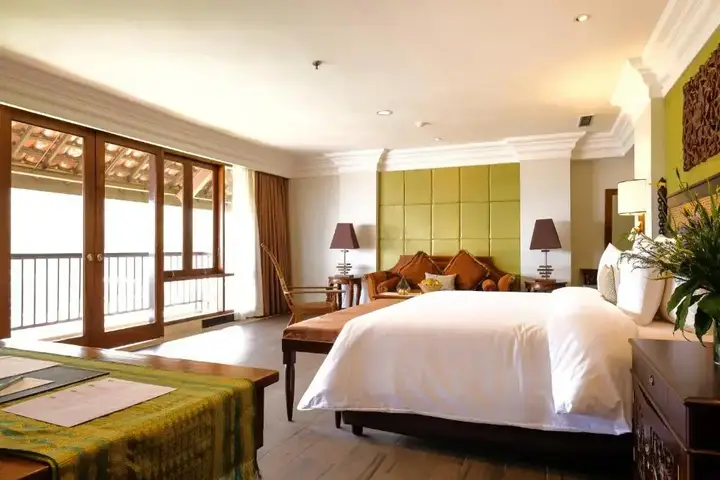 Сизаруа: The Grand Hill Bistro Cafe & Resort Hotel