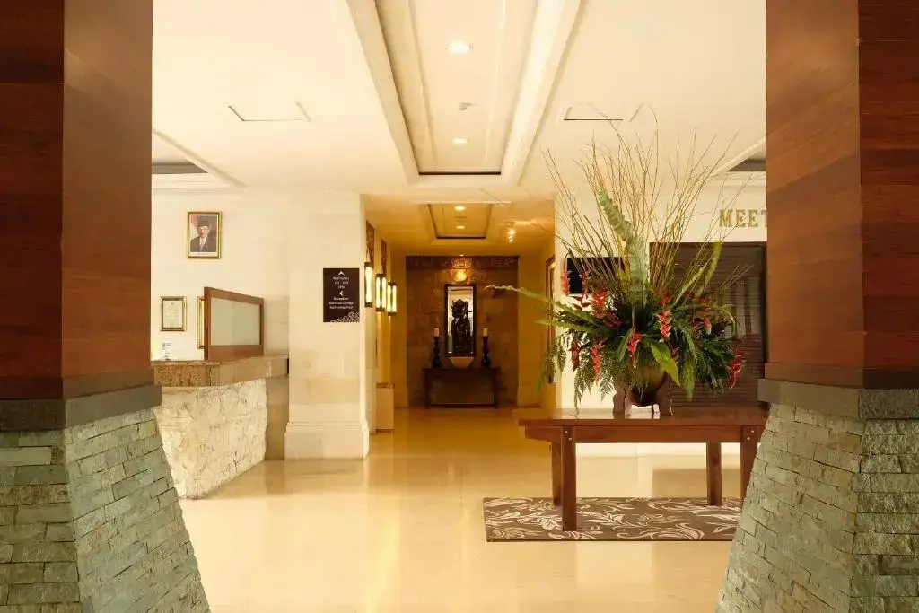 Сизаруа: The Grand Hill Bistro Cafe & Resort Hotel