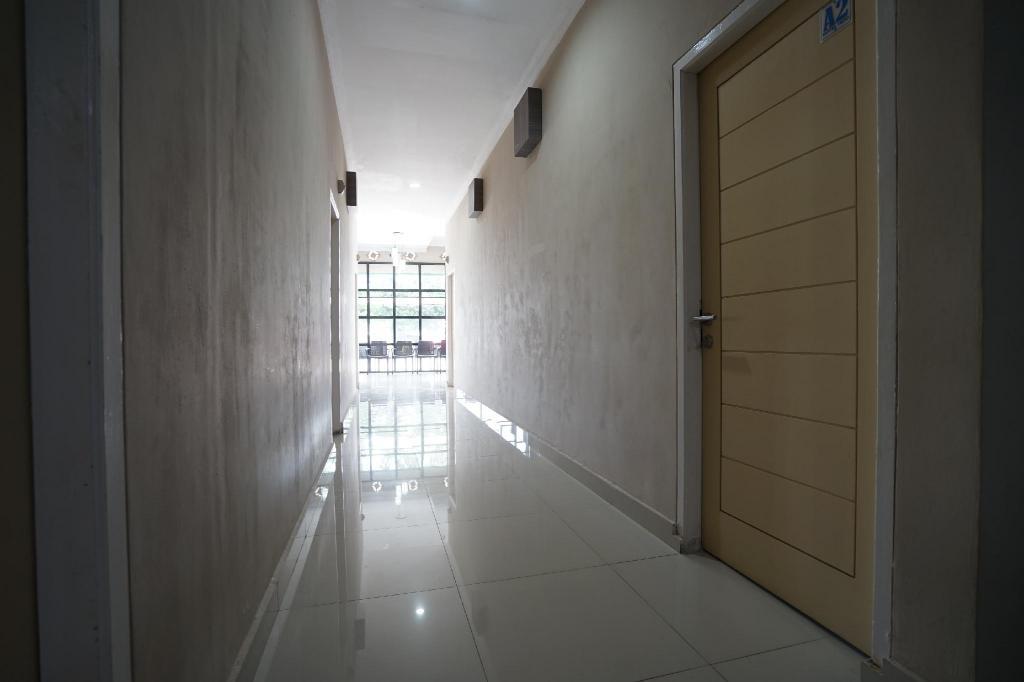 Лубуклингау: Indo Hotel by OYO Rooms