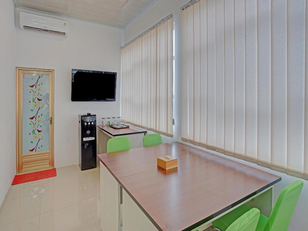 Принсеву: Pringombo Homestay 2 Syariah by OYO Rooms