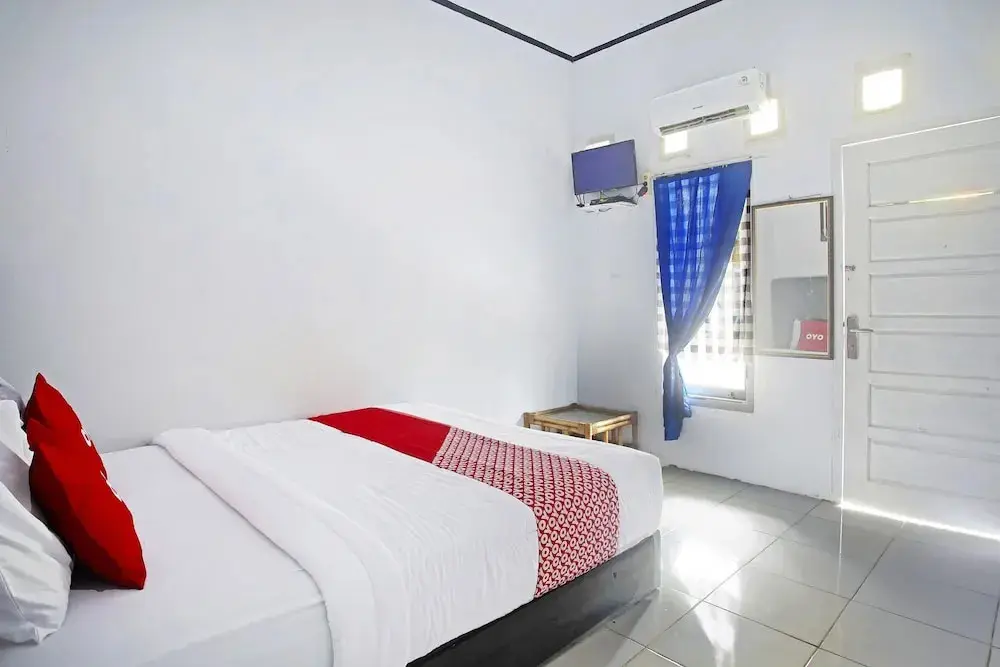 Мерак Белантунг: Fidel Caestro Homestay by OYO Rooms