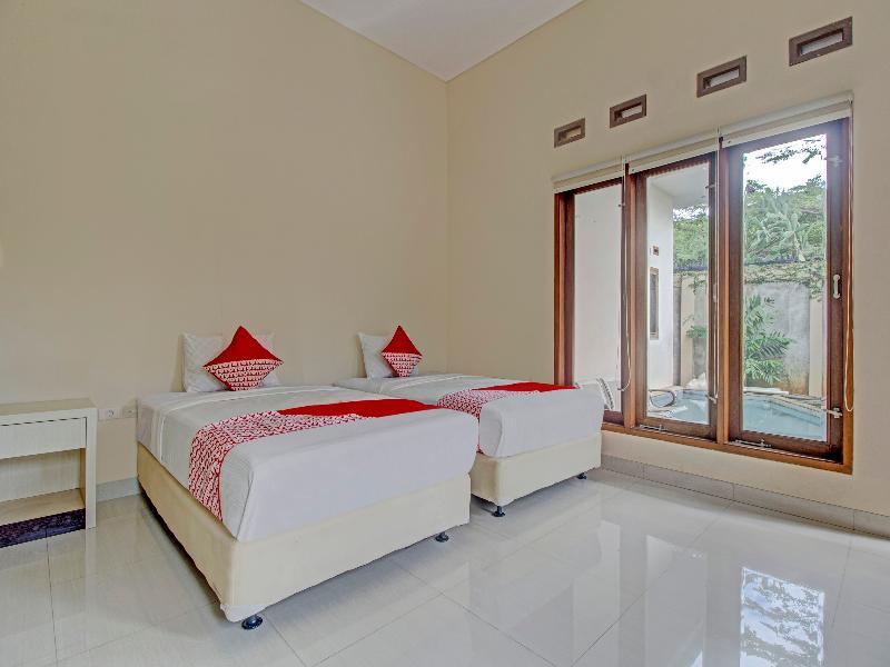 Бандар-Лампунг: Hotel Bumi Kedaton Waterpark by OYO Rooms